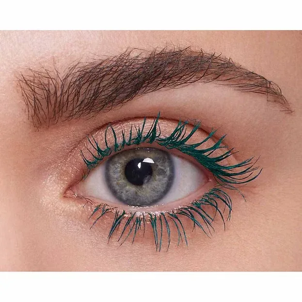 SHISEIDO Control Chaos Mascara Ink – Volumizing and Long-Lasting Mascara