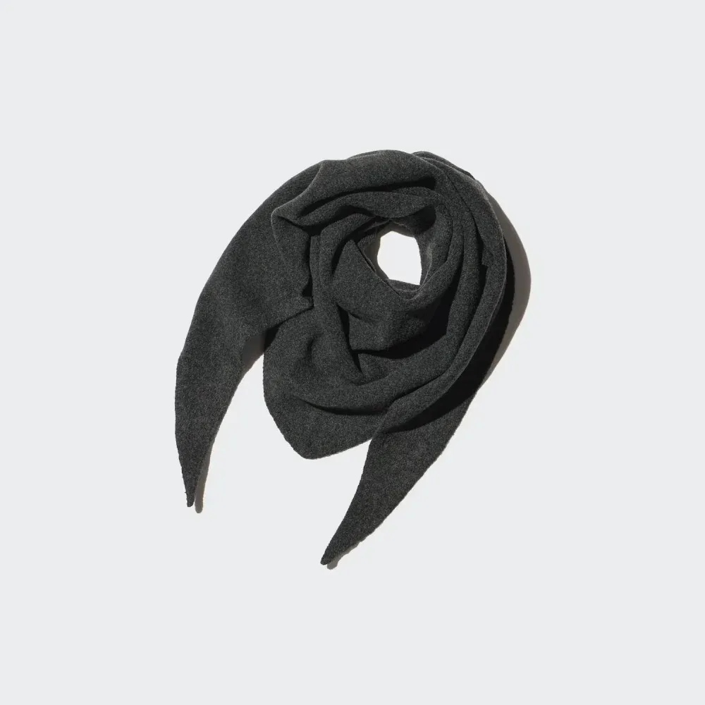 UniQlo Soufflé Yarn Triangle Scarf 489162 Japan best brand