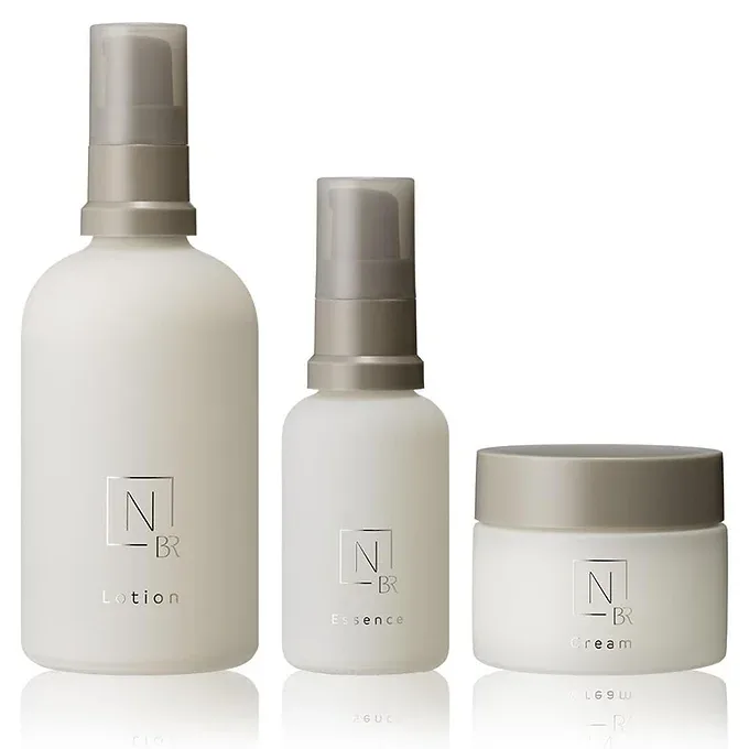 N organic Bright Clear Whitening Set (Lotion 100 ml / Melanolich Essence 30 ml / Rich Cream 45 g)