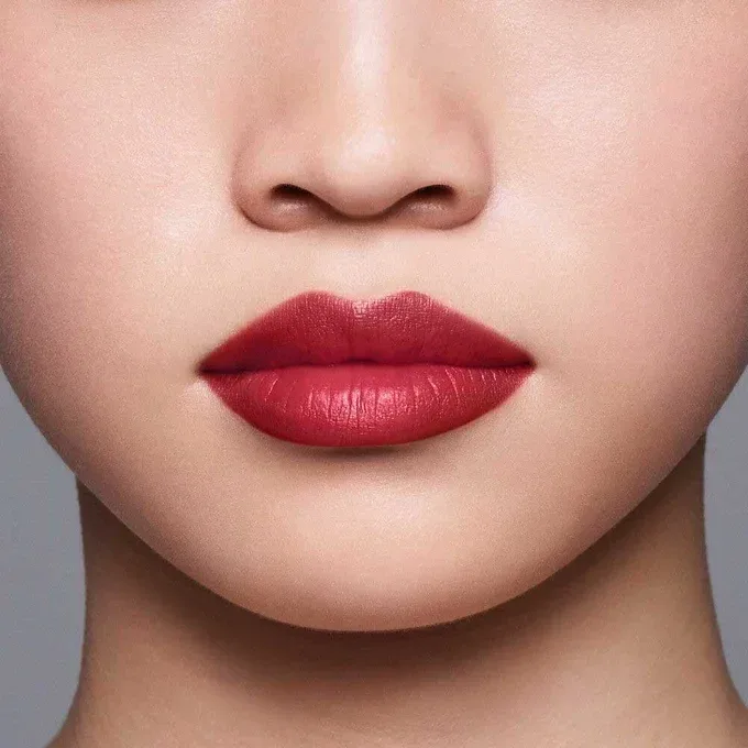 SHISEIDO Lip Liner Ink Duo – 2-in-1 Lip Primer & Pencil More colors