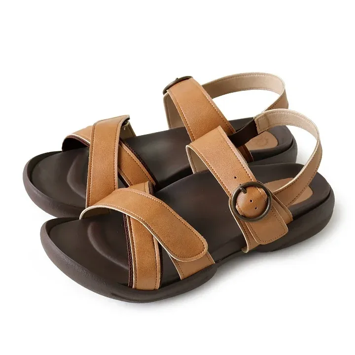 Regetta (AR-113) Cross-Belt Gummy Sandal